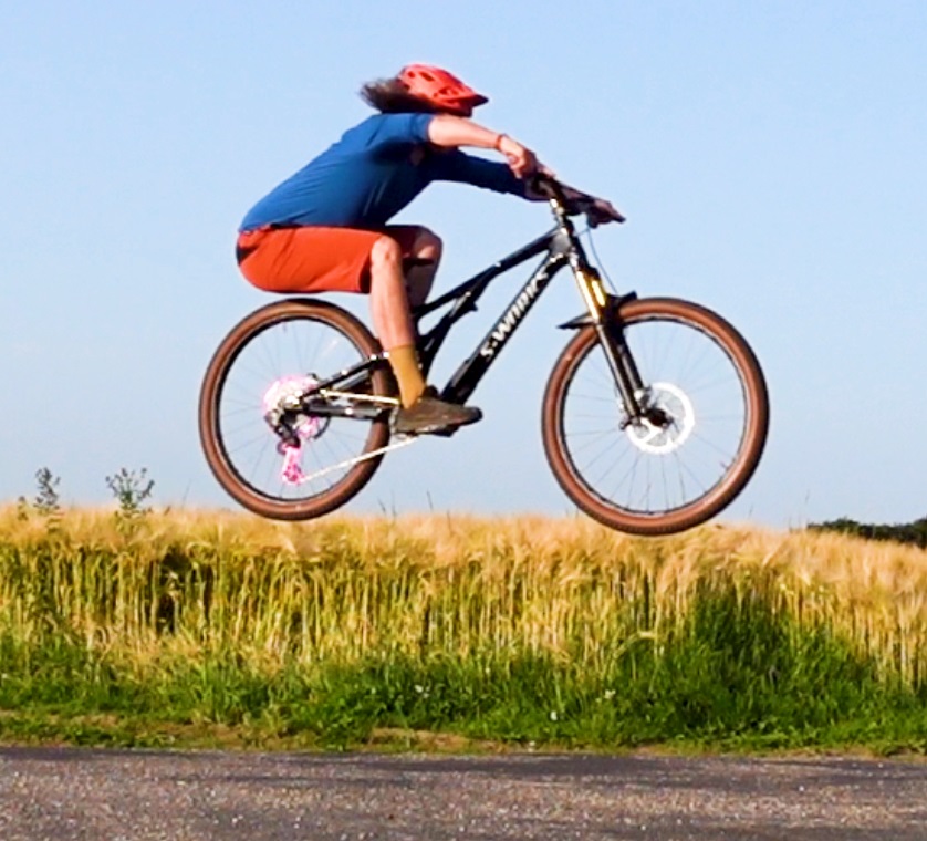 Bunny-hop-Master-class-Rick-Koekoek-Guinness-world-record-holder-bunny-hop-stap 6 - landen - strek je benen